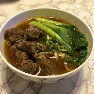 【主播楊中化爆漿大貢丸】 私房紅燒牛肉麵
