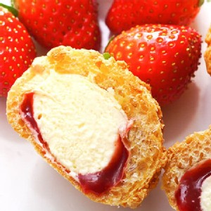 【豆穌朋】花生泡芙/抹茶泡芙/雙餡泡芙藍莓/雙餡泡芙草莓(任選) 特價：$185