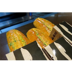 【山寨村】70公分惡棍麵包(香蒜口味) 370g/條 特價：$145