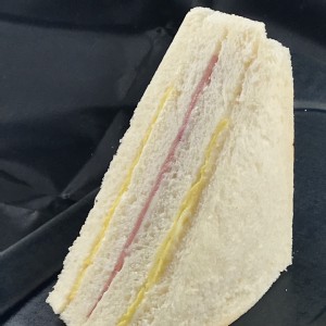 【義華】三明治2入+牛角麵包1入