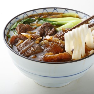 【捷康食品】招牌紅燒牛肉刀削麵(任選) 特價：$98