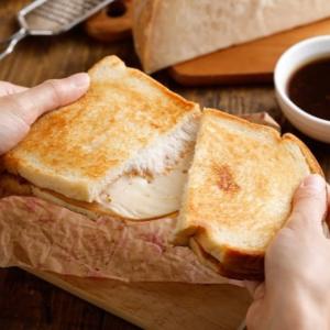 【熱樂煎】BBQ雞肉乳酪爆漿三明治
