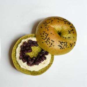 【甜蜜點】宇治抹茶紅豆乳酪貝果(奶素)