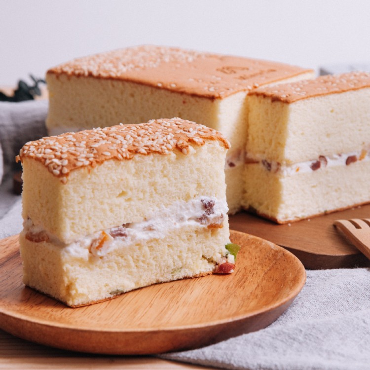 【米樂客】6吋皇室卡士達草莓蛋糕＋招牌鹹蛋糕