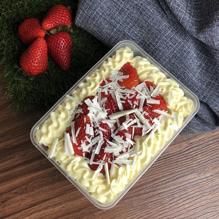 【麥麥先生】重量級冰旋風草莓蛋糕寶盒