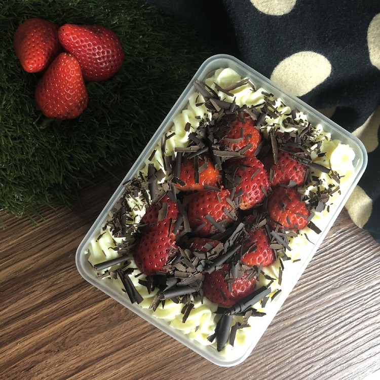 【麥麥先生】重量級冰旋風草莓蛋糕寶盒