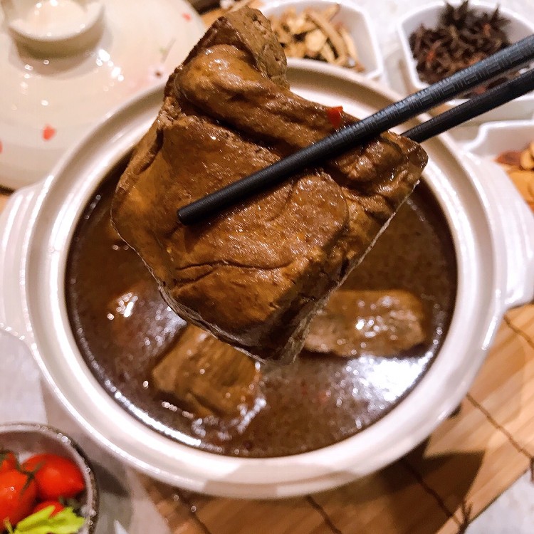 【新竹搗蛋菇魯味】紅燒臭豆腐