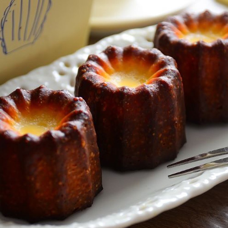 【皮耶先生】原味法式可麗露（一盒8顆）