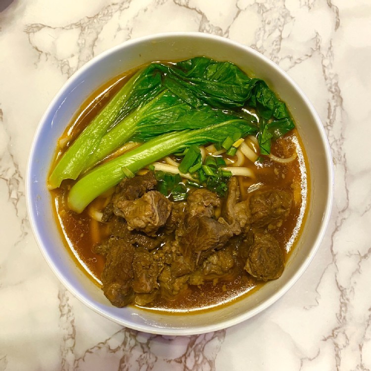 【主播楊中化爆漿大貢丸】 私房紅燒牛肉麵