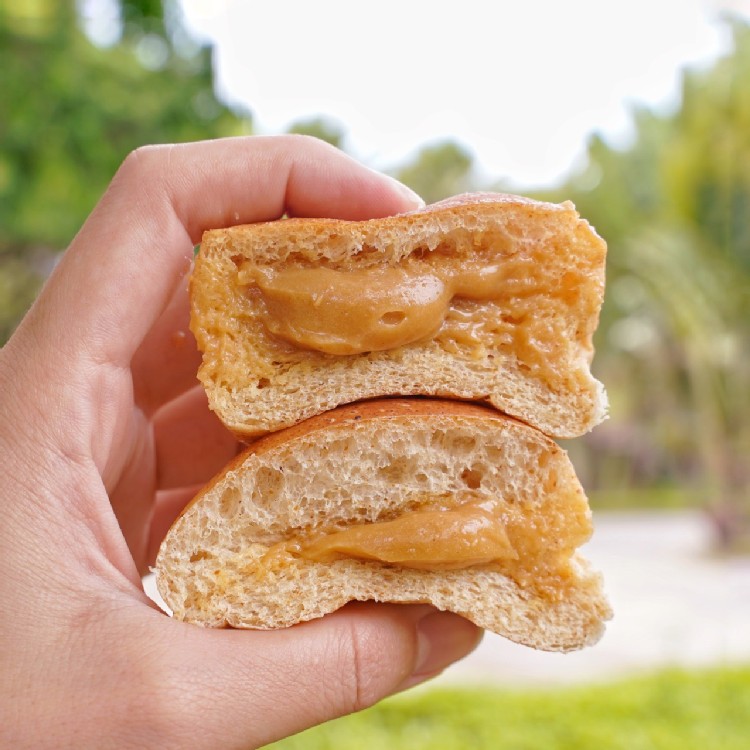 【奧瑪烘焙】花生爆漿餐包