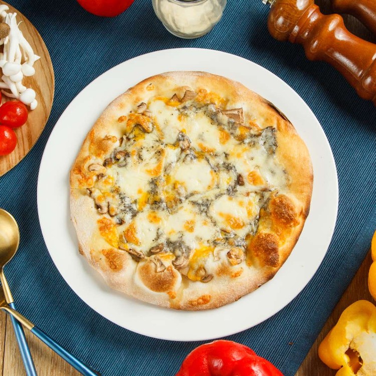 【五鄉地】手工窯烤披薩(和風炸雞/牛肉總匯/瑪格麗特/夏威夷/松露蕈菇/義式臘腸)