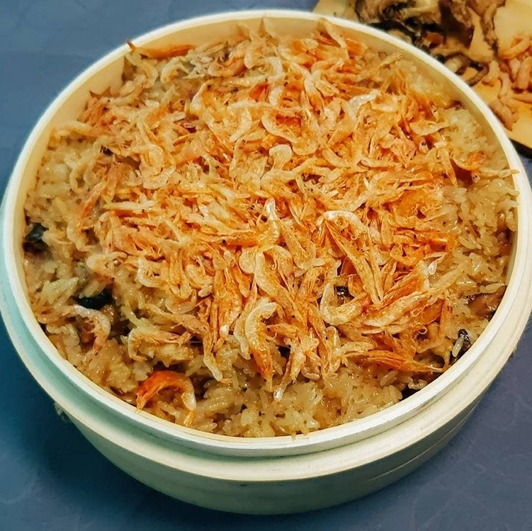 【鴻益餐廳】櫻花蝦油飯