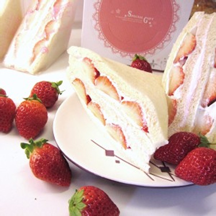 降價【蘇珊烘培】新鮮草莓三明治