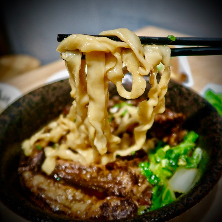 【蔣老爹】牛霸王紅燒牛肉麵