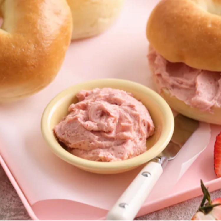 【查理布朗烘焙】草莓乳酪抹醬貝果-奶素(BO016)