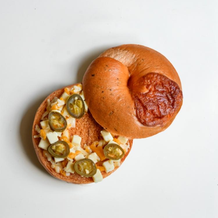 【甜蜜點】墨西哥番茄辣起司貝果(五辛素)