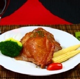 煙燻雞腿排 特價：$65