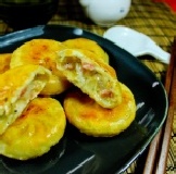 起司洋蔥培根餡餅