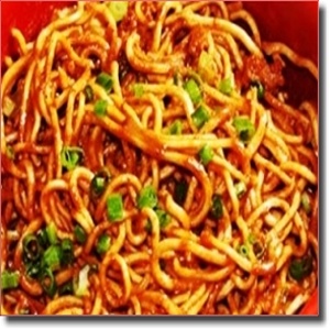 川味擔擔肉燥拌麵