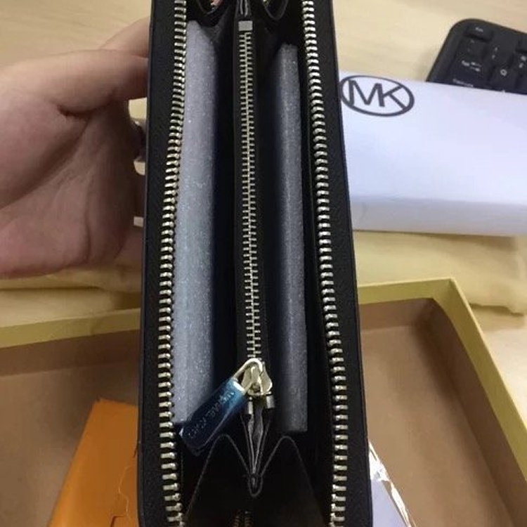 Michael Kors MK 黑色長款皮夾 拉鍊錢包