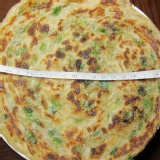 侯家食品-九層塔蔥抓餅 特價：$120