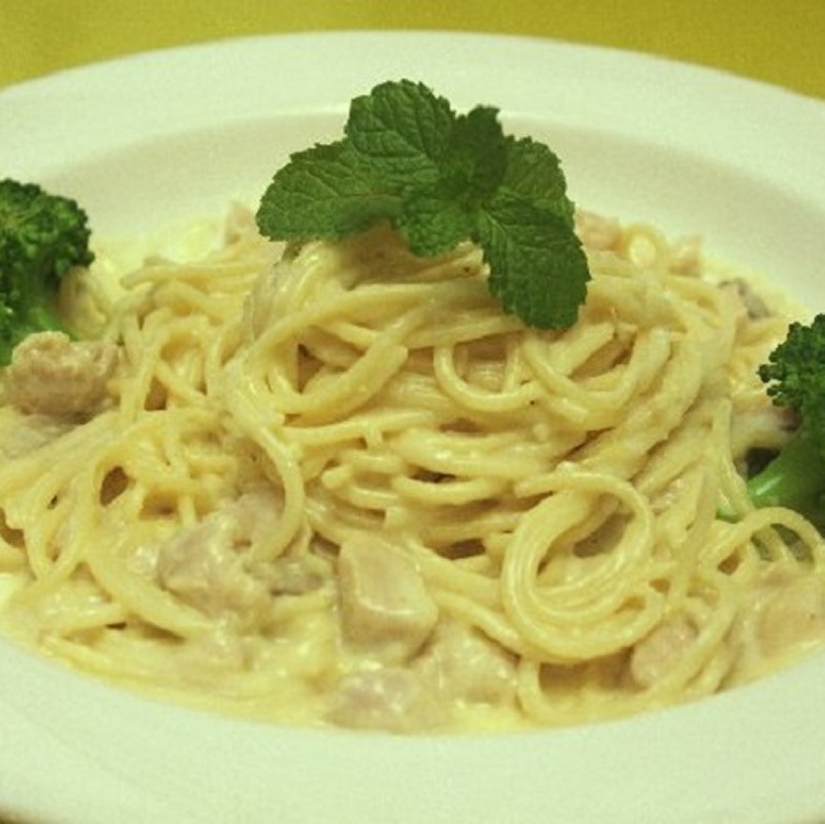 奶油玉米雞肉義大利麵