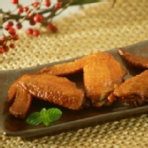 雞 翅(辣味) 每包