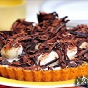 魔岩香蕉慕斯甜點塔