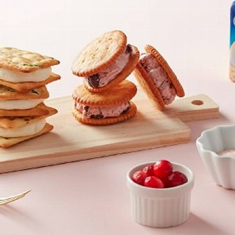 雙彩牛軋夾心餅 | 皇龍AIT點心坊