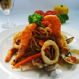 米蘭茄汁海鮮(不含麵) 濃郁海味與義式茄汁完美結合 特價：$70