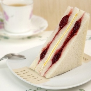 草莓三明治*6(含運) ~~滿16盒價格~~