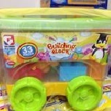 積木拉車 (內含33件大塊彩色積木-ST安全玩具) 特價：$130