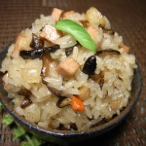 香菇素油飯 老法師親自指導 數百人品嘗過都說 讚啦! 特價：$90