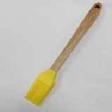 三箭牌 耐熱矽膠刷子220度 特價：$38