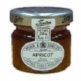 英國Tiptree迷你杏桃果醬 28g