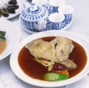 十全大補雞湯 百年養生最佳首選(1至2人份) 特價：$79