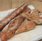 無花果棍 400 公克 聯華高筋麵粉 自然農法全麥麵粉 自然農法黑麥麵粉 自然農法無花果 杏仁 夏威夷豆 腰果 特價：$140