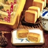 鳳黃酥-12入 精選的蛋黃，裹上香甜的鳳梨餡，散發濃郁自然風味，豐富的口感讓人回味不已。 特價：$384