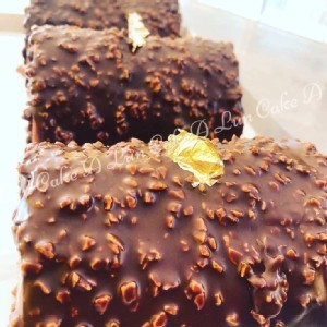 金莎巧克力布丁蛋糕，每條約400公克