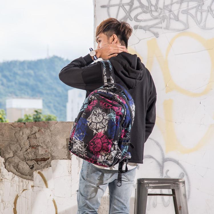 【SOLIS】塗鴉慶典Ultra+後背包(內置15吋筆電夾層) 二色任選