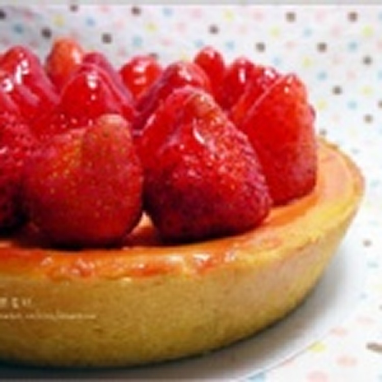 6吋-草莓乳酪派(販售季節約於12月至4月初)