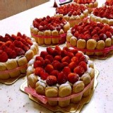 冬季草莓手指蛋糕