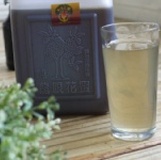 【在伯果園】龍眼花蜜 蜂蜜採新鮮的龍眼花蜜，百分之百香純，完全免運費