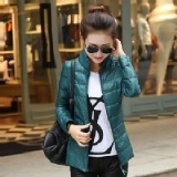 2014歐洲站時尚輕薄短款修身羽絨外套(墨绿色) 特價：$699