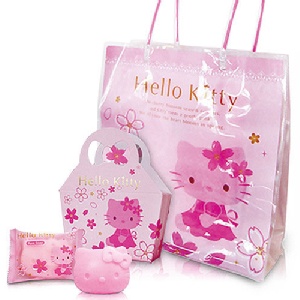 Kitty 櫻花朵朵海灘袋組(櫻花皂+櫻花袋)