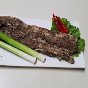 阿公的板燒黑胡椒- 生 - 五花肉(600g)