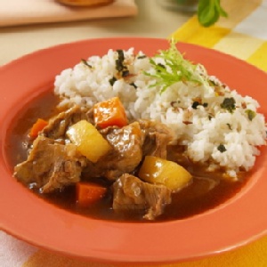 牛腩燴飯