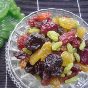 【五色綜合葡萄乾】 特價：$150