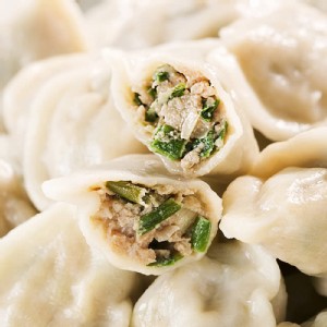 一口韭菜水餃