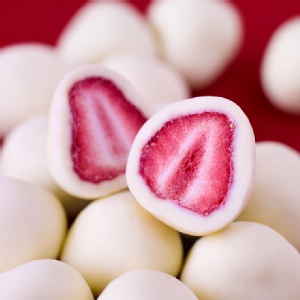 神戶 Frantz白巧克力草莓 90g禮盒/現貨供應 特價：$450